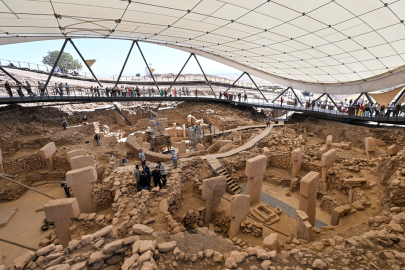 Göbeklitepe'de heyecan veren keşif: İnsan heykeli bulundu