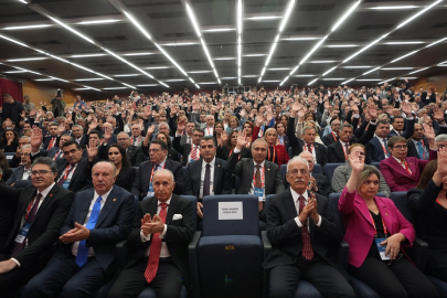 CHP'de 22. Olağanüstü Kurultay'da PM ve YDK üyeleri seçildi