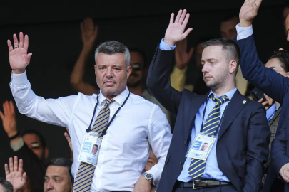 Fenerbahçe'de yeni dönem: Saran başkan oldu