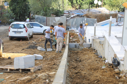 Kağıthane de yol ve çevre düzenleme çalışmaları devam ediyor