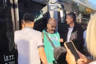 Kadıköy'de metrobüs kazası!