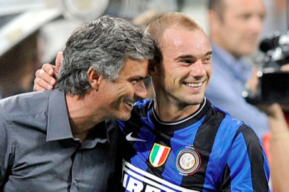 Sneijder’den Mourinho’ya sert eleştiri