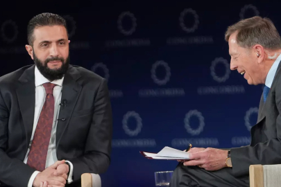 Suriye Lideri Şara ile eski CIA Şefi Petraeus arasında tarihi diyalog