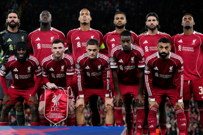 Liverpool'un genç yıldızından üzücü haber!
