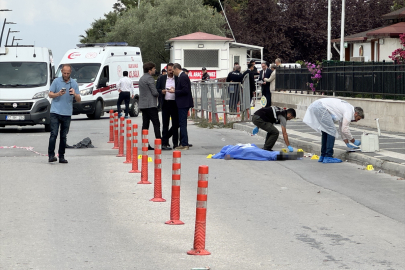 Adliye kana bulandı: 1 ölü