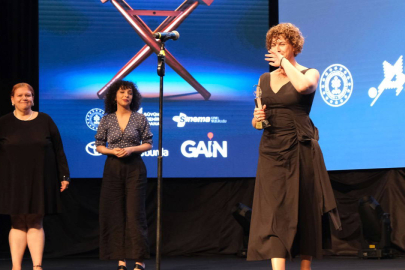 Adana Altın Koza Film Festivali: Pelin Esmer’e 8 ödül!