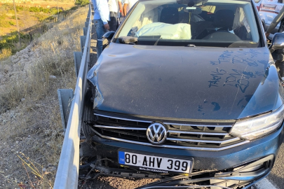 Mardin'de iki otomobilin çarpıştığı kazada 7 kişi yaralandı