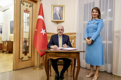 Kurtulmuş, Türkiye'nin Budapeşte Büyükelçiliğini ziyaret etti