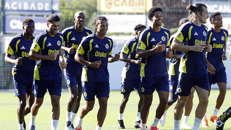 fenerbahçe'de ayrılık rüzgarları